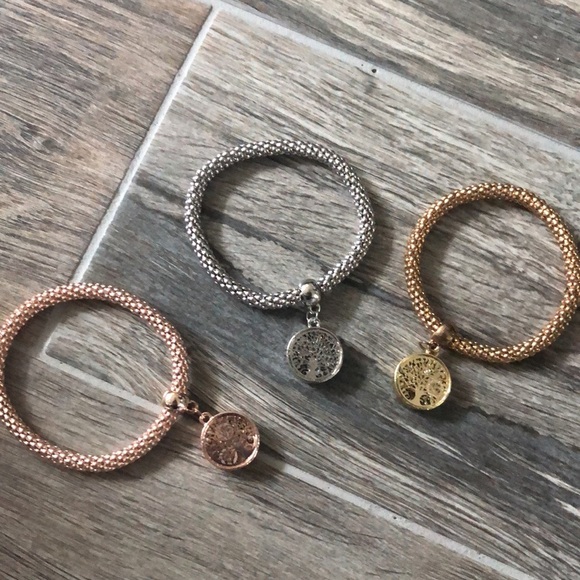 NWT! Bohemian “Tree of Life” bracelets In 3 metal tones - Picture 4 of 10
